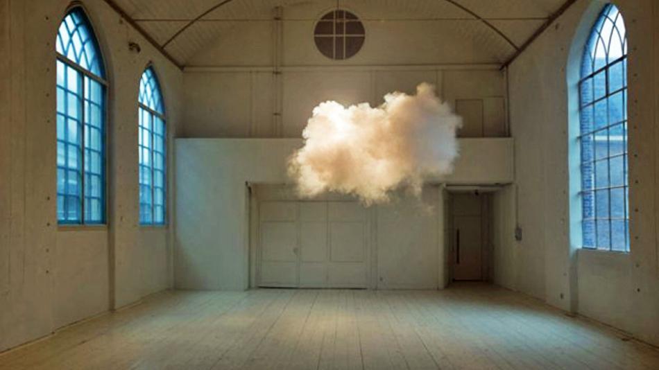 artist-creates-real-clouds-indoors-pics--de94f81802